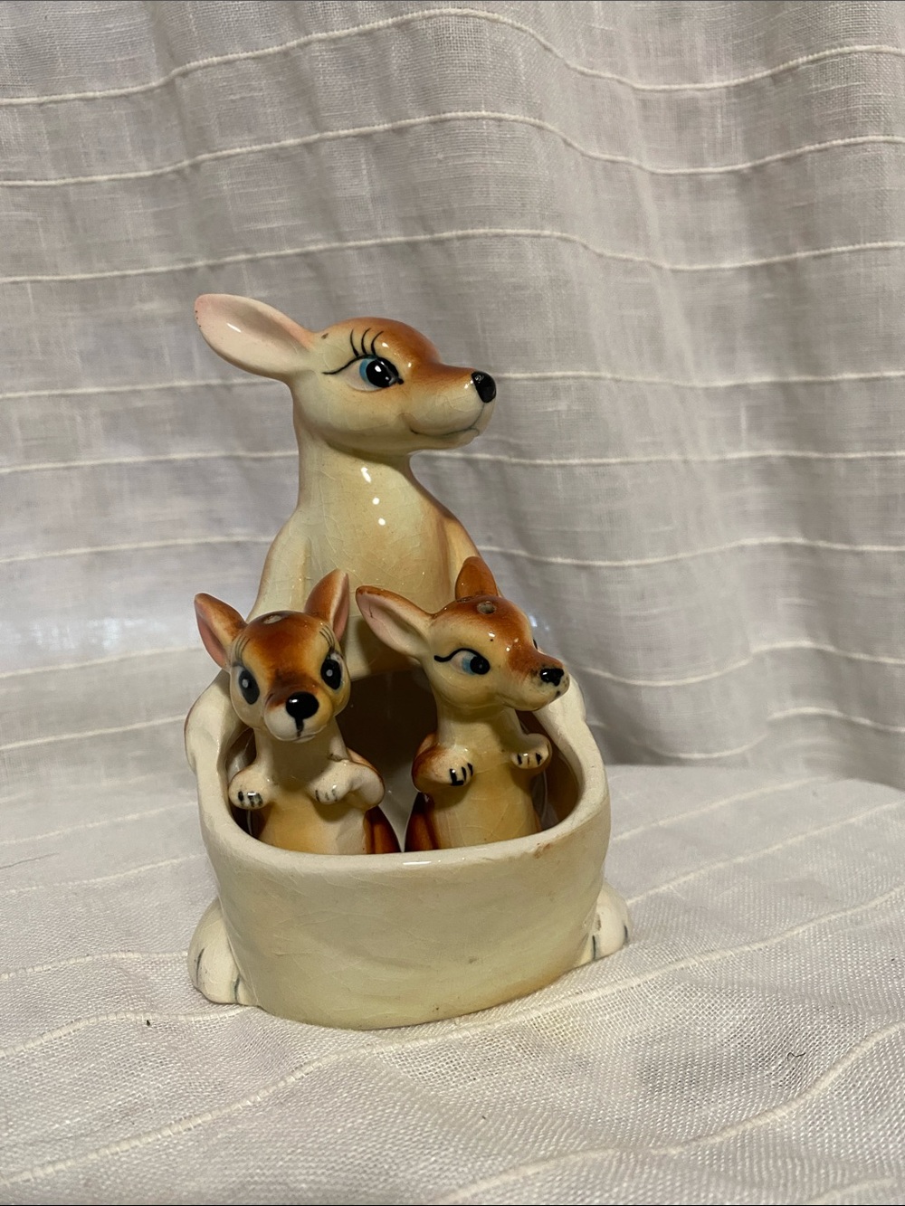 Vintage Hippity Hoppity salt and pepper shaker set kangaroo Figurine